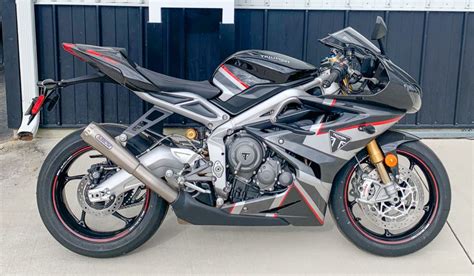 new daytona 765|triumph daytona 765 price.